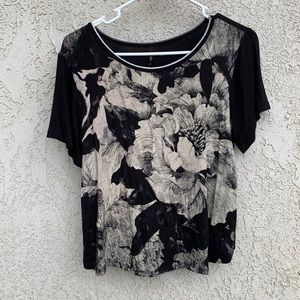 Edista PXS Floral Black Short Sleeved Top